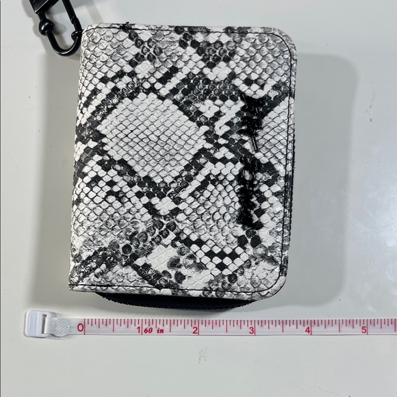 Textured Snake-Print Crossbody Wallet in Black & White - Picture 5 of 5